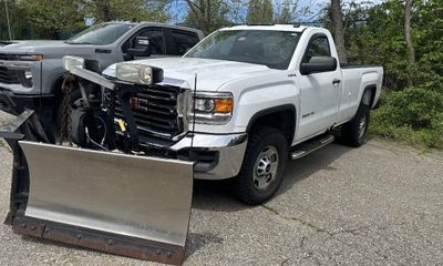 2016 GMC Sierra Fleet Base