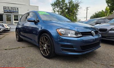 2015 Volkswagen Golf TSI S 2