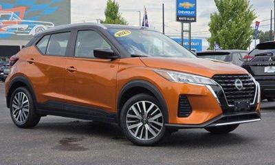2023 Nissan Kicks SV