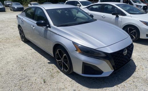 2024 Nissan Altima SR