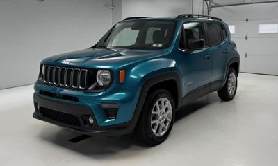 2022 Jeep Renegade Latitude Longitude