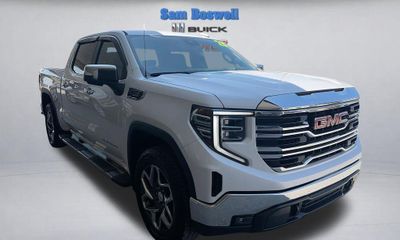 2023 GMC Sierra SLT
