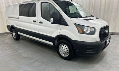 2023 Ford Transit 150 LOW Roof