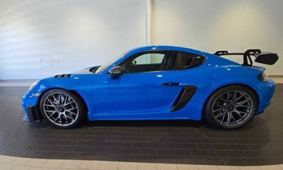 2023 Porsche 718 Cayman GT4 RS