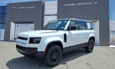 2026 Land Rover Defender 110 S