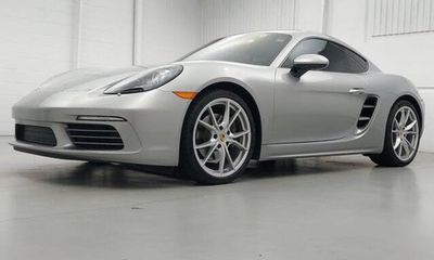 2025 Porsche 718 Cayman