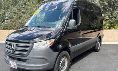 2023 Mercedes-Benz Sprinter 907 VS30