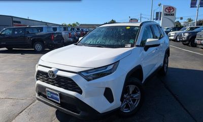 2023 Toyota RAV4 XLE