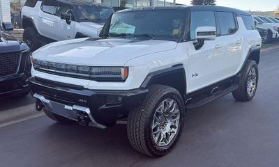 2024 GMC Hummer EV SUV 3X