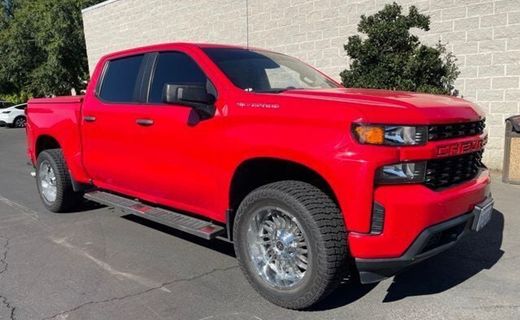 2020 Chevrolet Silverado Custom