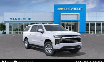 2026 Chevrolet Suburban LT