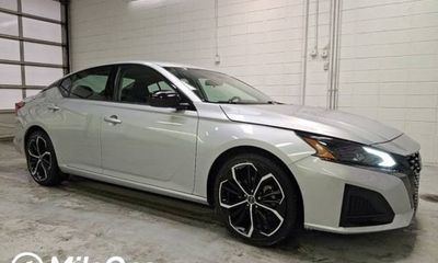 2024 Nissan Altima SR