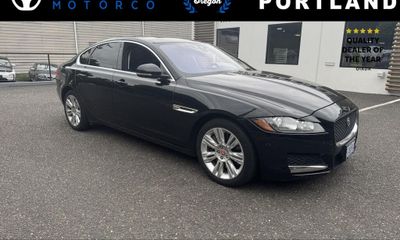 2017 Jaguar XF Premium