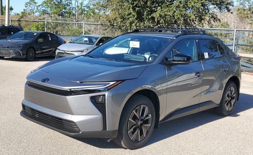 2026 Toyota BZ XLE Plus
