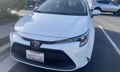2021 Toyota Corolla LE W Premium