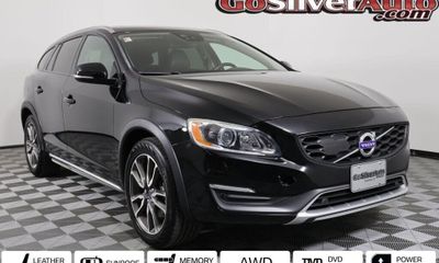 2016 Volvo V60CC SV35 Platinum