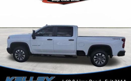 2025 Chevrolet Silverado HD Custom