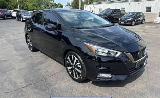 2021 Nissan Versa SR