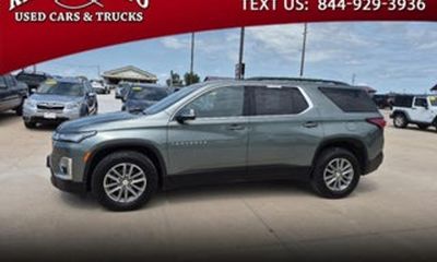 2023 Chevrolet Traverse LT