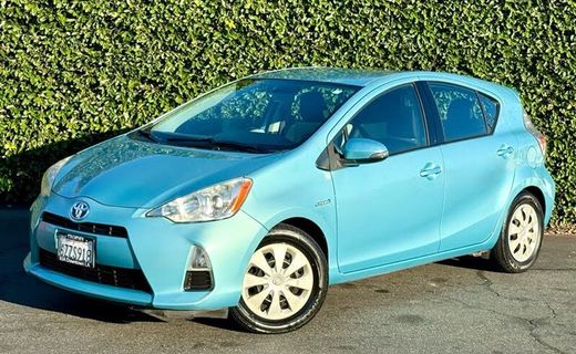 2013 Toyota Prius C TWO