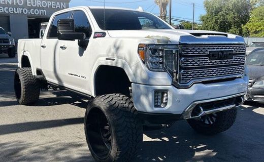 2020 GMC Sierra Denali