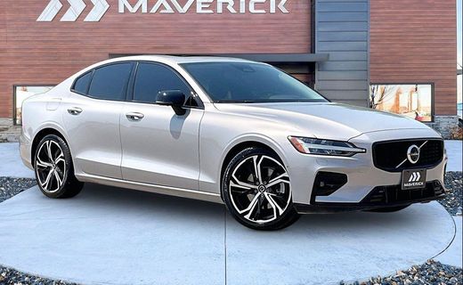 2024 Volvo S60 Plus Dark
