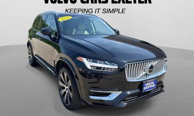 2023 Volvo XC90 Plus Bright