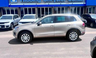 2015 Volkswagen Touareg V6 FSI TDI