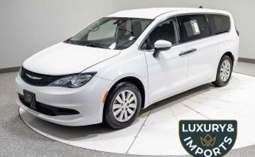 2021 Chrysler Voyager L