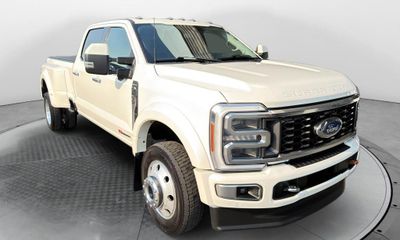 2023 Ford F-450 Lariat