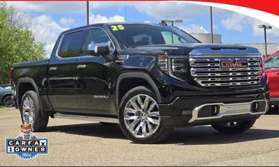 2025 GMC Sierra Denali