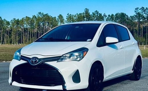 2015 Toyota Yaris LE