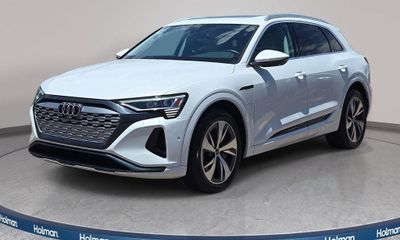 2024 Audi Q8 Quattro Premium Plus