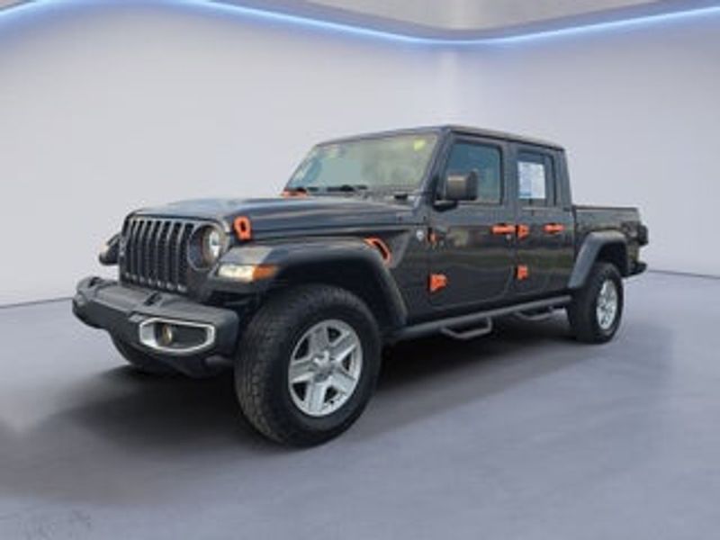 2020 Jeep Gladiator — a typically priced live listing