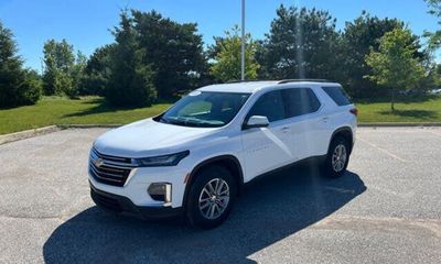 2023 Chevrolet Traverse LT