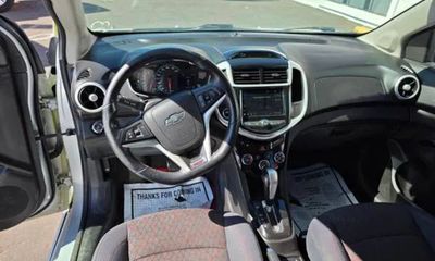2019 Chevrolet Sonic LT