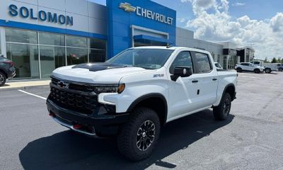 2026 Chevrolet Silverado ZR2
