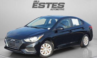 2020 Hyundai Accent SE AND SEL