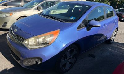 2012 Kia RIO GLS