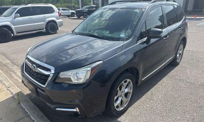 2018 Subaru Forester Touring ES Navi