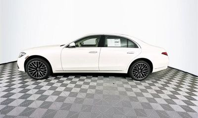 2023 Mercedes-Benz S-Class S500 4MATIC