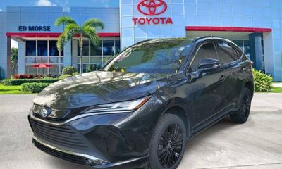 2023 Toyota Venza XLE