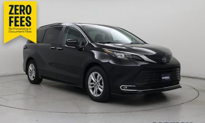 2024 Toyota Sienna XLE