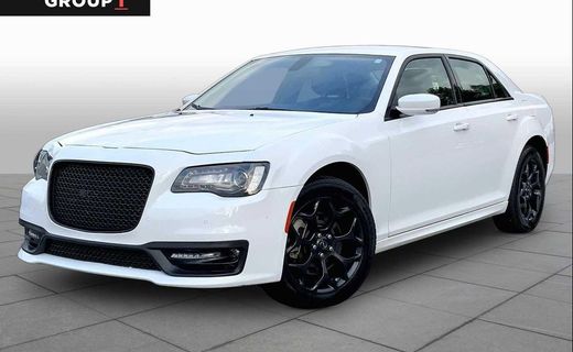 2023 Chrysler 300 Touring L