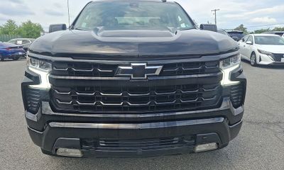 2022 Chevrolet Silverado RST