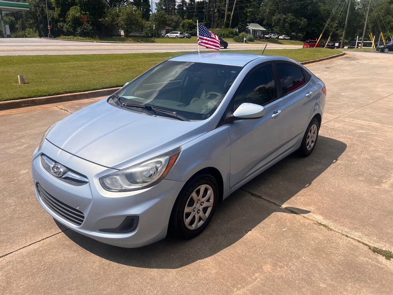2014 Hyundai Accent — a typically priced live listing