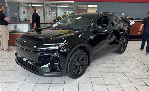 2026 Toyota C-HR SE