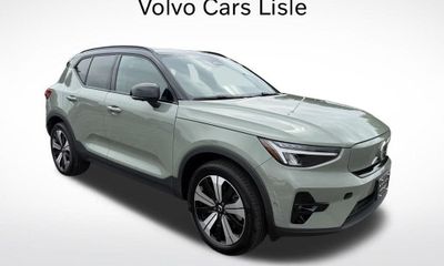 2023 Volvo XC40 Plus Dark