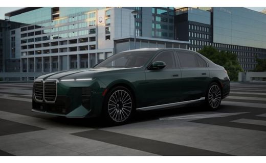 2027 BMW 740i