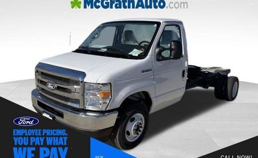 2026 Ford E-450 Base